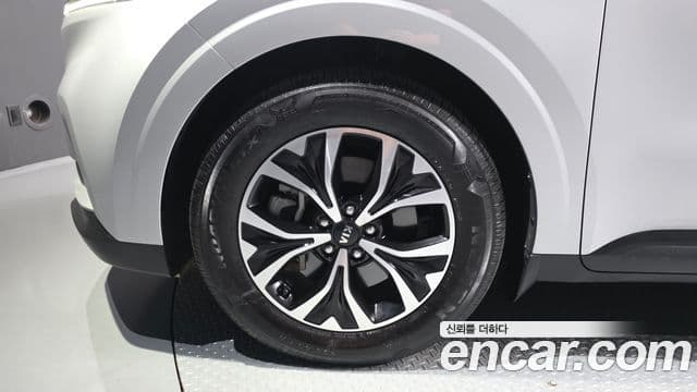 Kia Carnival 2021 — фото 5 из 20