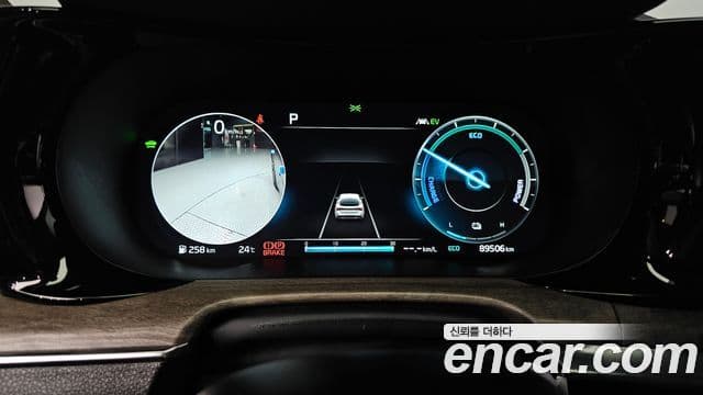 Kia K5 2022 — ფოტო 8/20