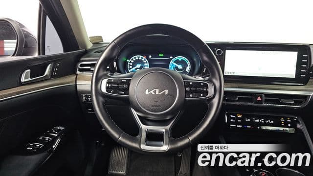 Kia K5 2022 — фото 12 из 20