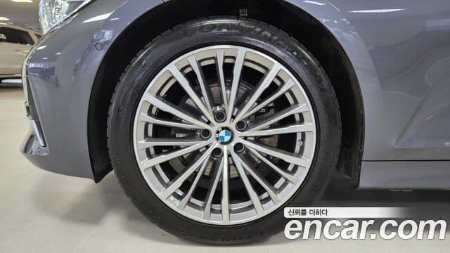 BMW 3 Series 2022 — фото 4 из 20