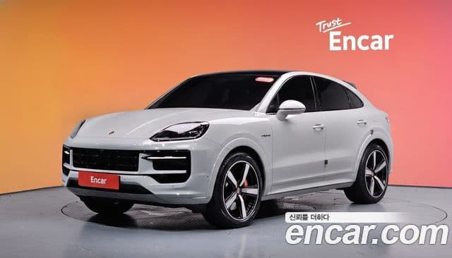Porsche Cayenne 2025 — Фото 1/20