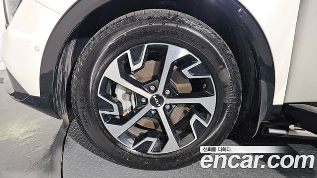 Kia Sportage 2023 — Фото 4/20