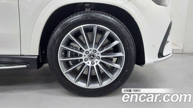 Mercedes-Benz GLE-Class 2025 — ფოტო 5/17