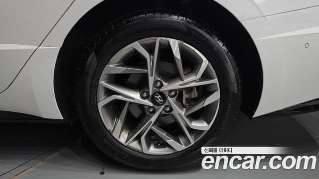Hyundai Sonata Hybrid 2021 — ფოტო 25/36