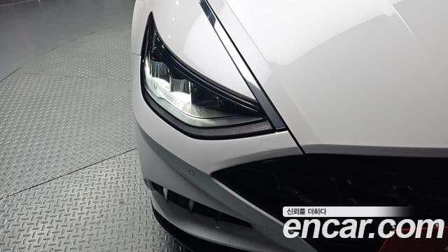 Hyundai Sonata Hybrid 2021 — ფოტო 14/36