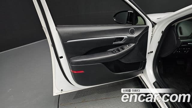 Hyundai Sonata Hybrid 2021 — ფოტო 19/36