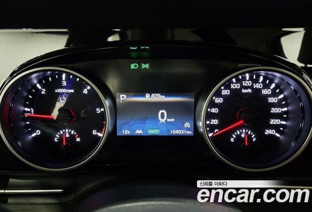 Kia Carnival 2020 — фото 10 из 20