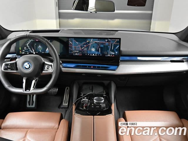 BMW 5 Series 2024 — Photo 6/19