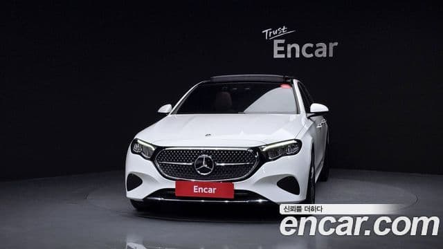 Mercedes-Benz E-Class 2024 — ფოტო 3/20