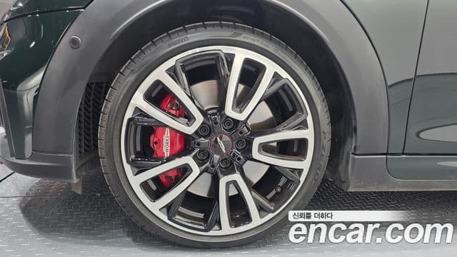 Mini Cooper S 2022 — ფოტო 5/20