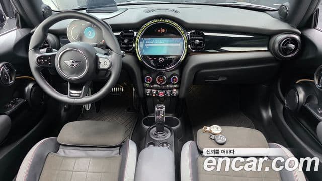 Mini Cooper S 2022 — ფოტო 7/20