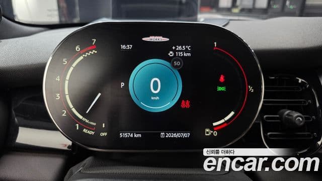 Mini Cooper S 2022 — ფოტო 8/20
