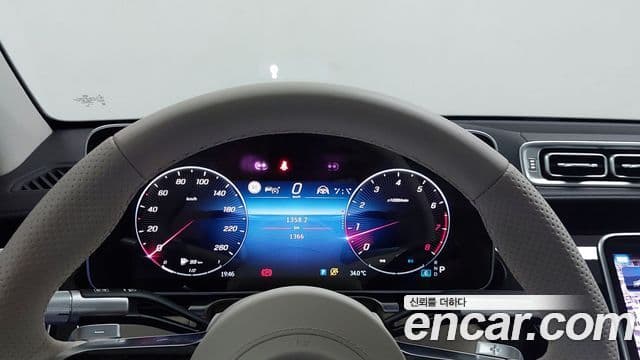 Mercedes-Benz S-Class 2025 — ფოტო 6/17