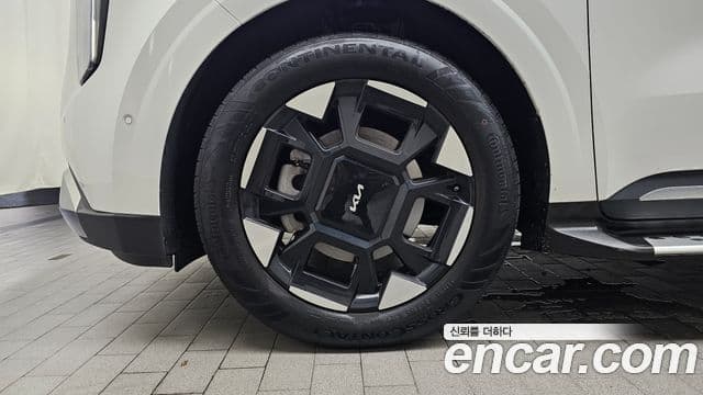 Kia Carnival 2024 — фото 5 из 20