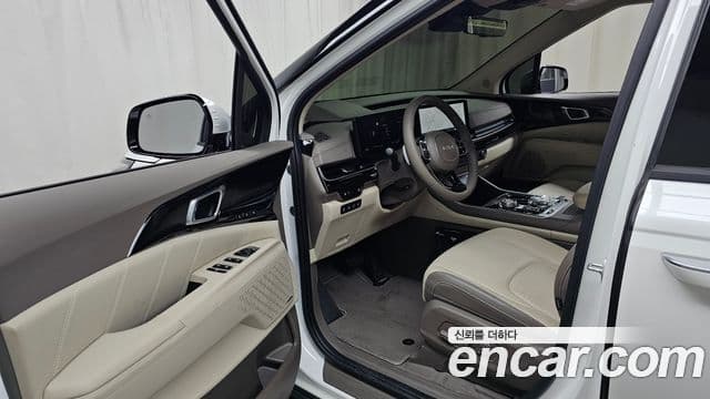 Kia Carnival 2024 — ფოტო 10/20