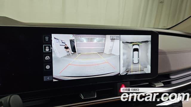 Kia Carnival 2024 — ფოტო 14/20