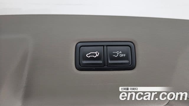 Kia Carnival 2024 — ფოტო 16/20