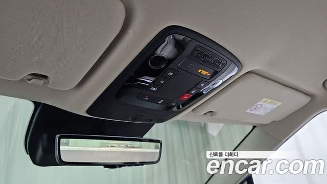 Kia Carnival 2024 — ფოტო 19/20
