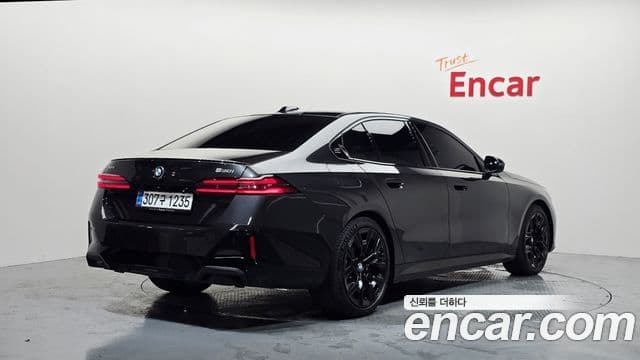BMW 5 Series 2025 — ფოტო 2/20