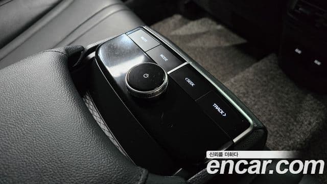 Kia K8 2021 — Photo 22/31