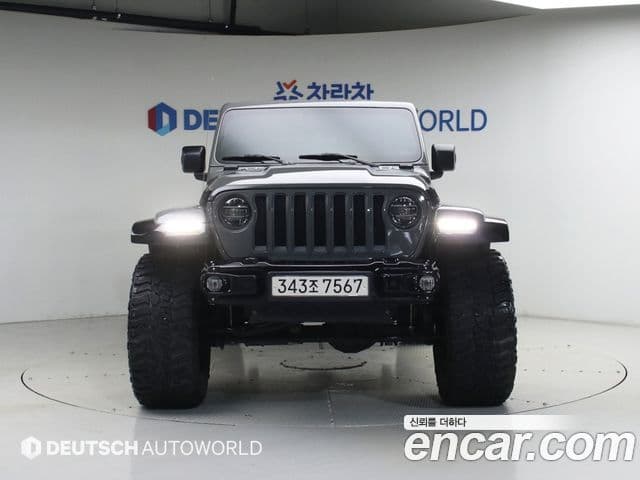 Jeep Wrangler 2020 — Photo 18/20