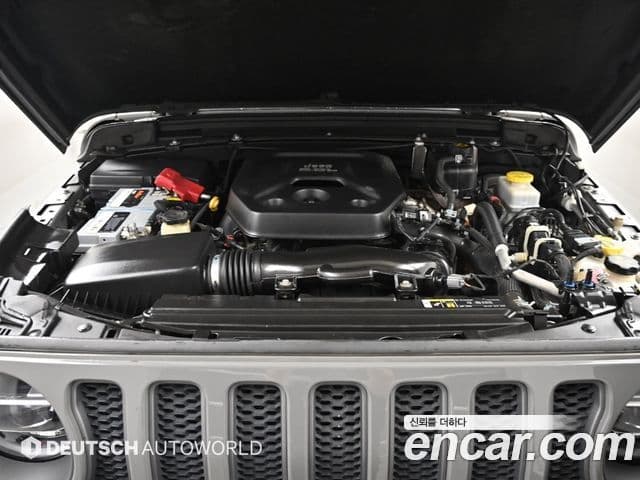 Jeep Wrangler 2020 — Photo 19/20