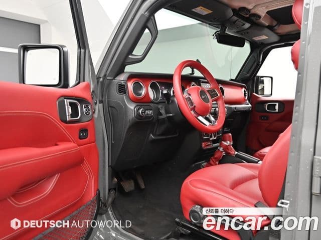 Jeep Wrangler 2020 — Photo 12/20