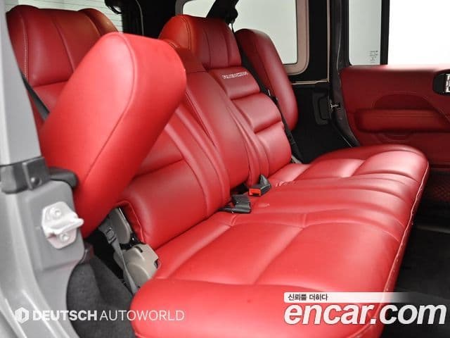 Jeep Wrangler 2020 — Photo 11/20