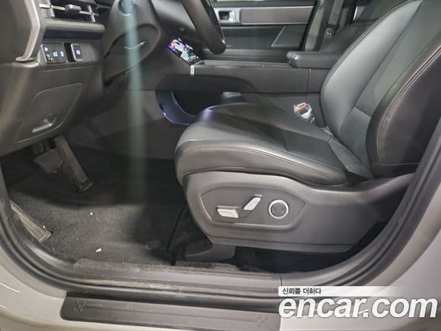 Hyundai Santa Fe 2023 — Şəkil 8/19