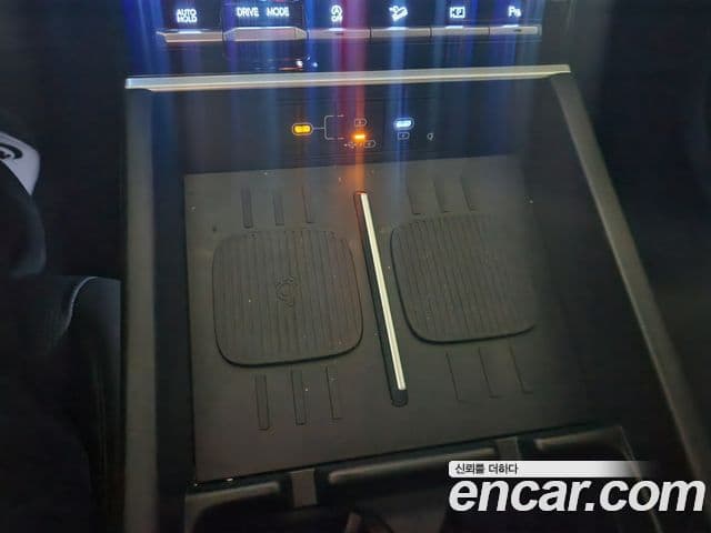 Hyundai Santa Fe 2023 — Şəkil 17/19