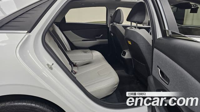 Hyundai Avante 2021 — Şəkil 12/20