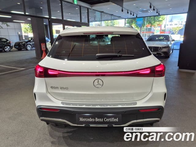 Mercedes-Benz EQA 2026 — ფოტო 18/19