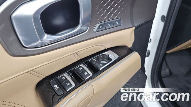 Kia Sorento 2023 — фото 17 из 20