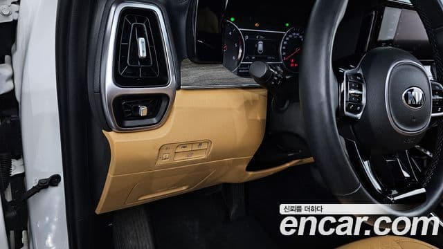 Kia Sorento 2020 — фото 17 из 20