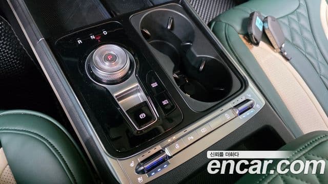 Kia Carnival 2024 — Şəkil 7/20