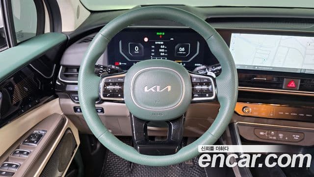 Kia Carnival 2024 — Şəkil 10/20