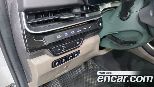 Kia Carnival 2024 — Şəkil 16/20