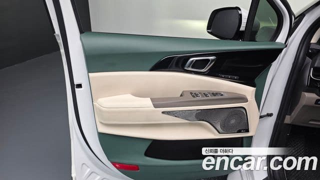 Kia Carnival 2024 — Photo 24/36