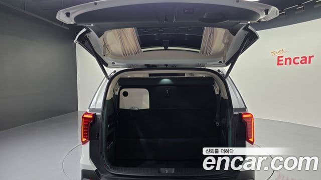 Kia Carnival 2024 — Photo 11/36