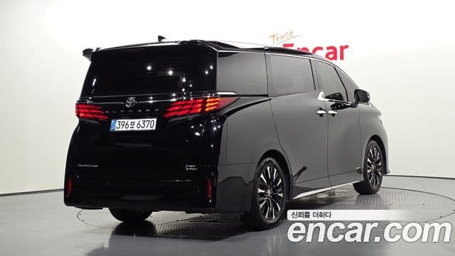 Toyota Alphard 2025 — ფოტო 2/20