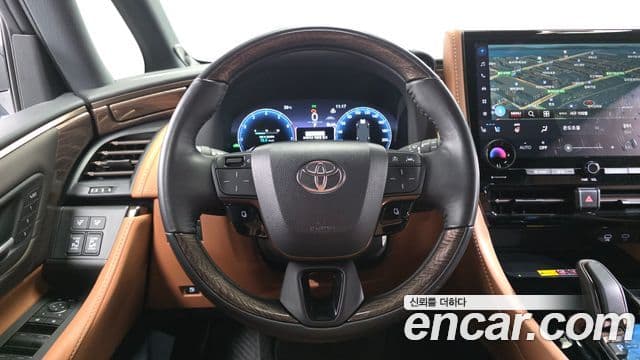 Toyota Alphard 2025 — фото 13 из 20