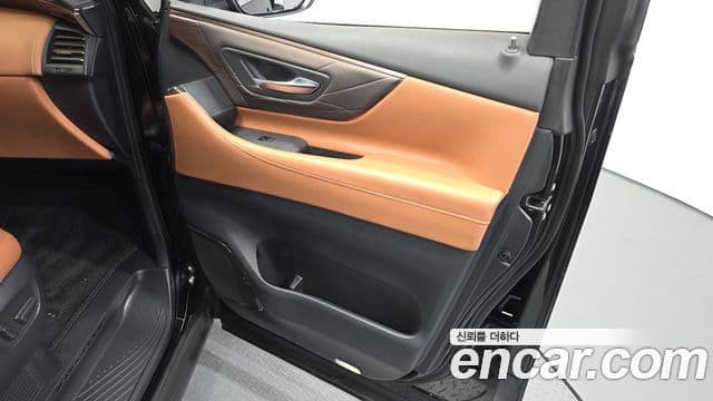 Toyota Alphard 2025 — Şəkil 5/36