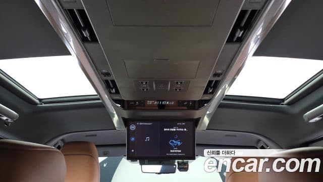 Toyota Alphard 2025 — Şəkil 29/36