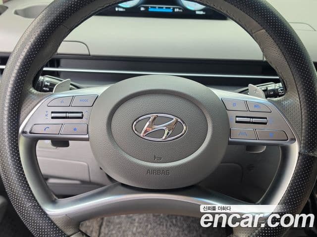 Hyundai Staria 2022 — ფოტო 11/19