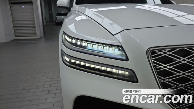 Genesis GV80 2024 — ფოტო 24/33