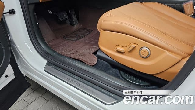 Genesis GV80 2024 — ფოტო 20/33