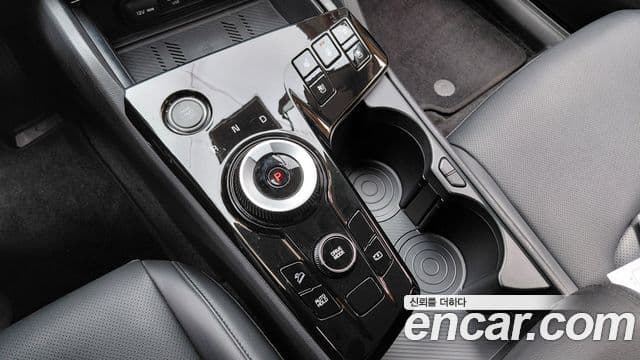 Kia Sportage 2022 — ფოტო 9/20