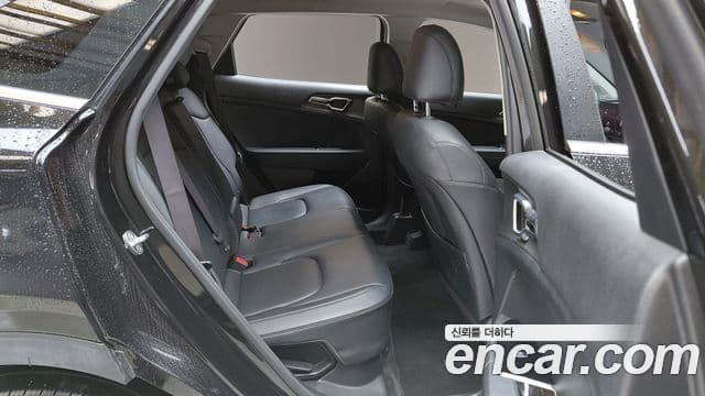 Kia Sportage 2022 — ფოტო 11/20