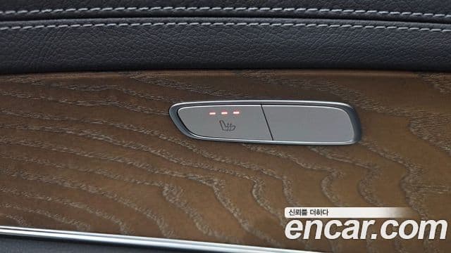 Mercedes-Benz E-Class 2021 — фото 20 из 20