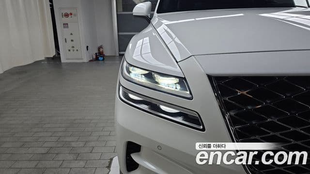 Genesis GV80 2021 — ფოტო 22/32